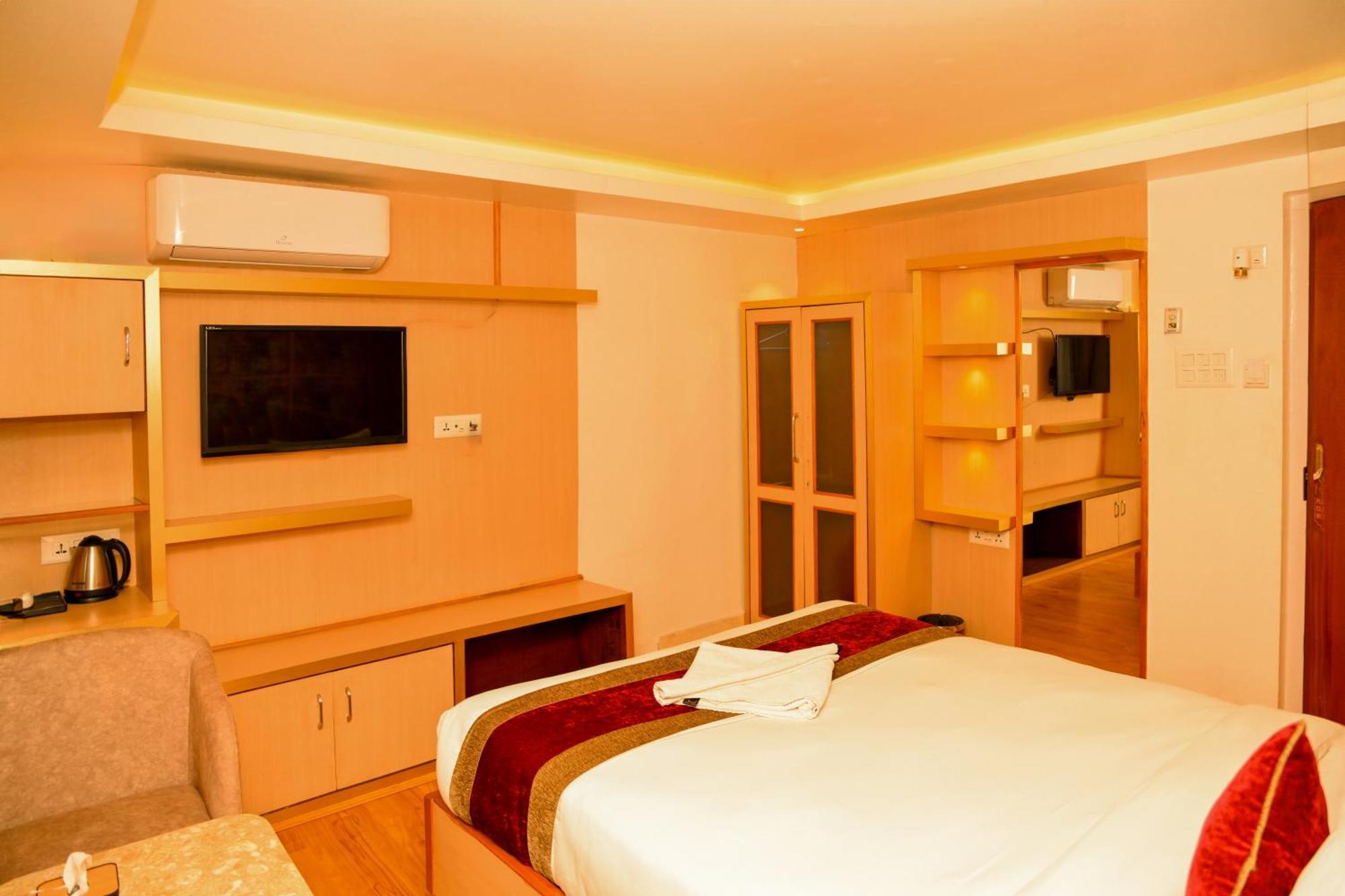 Hotel Elegant Kathmandu Inn Εξωτερικό φωτογραφία