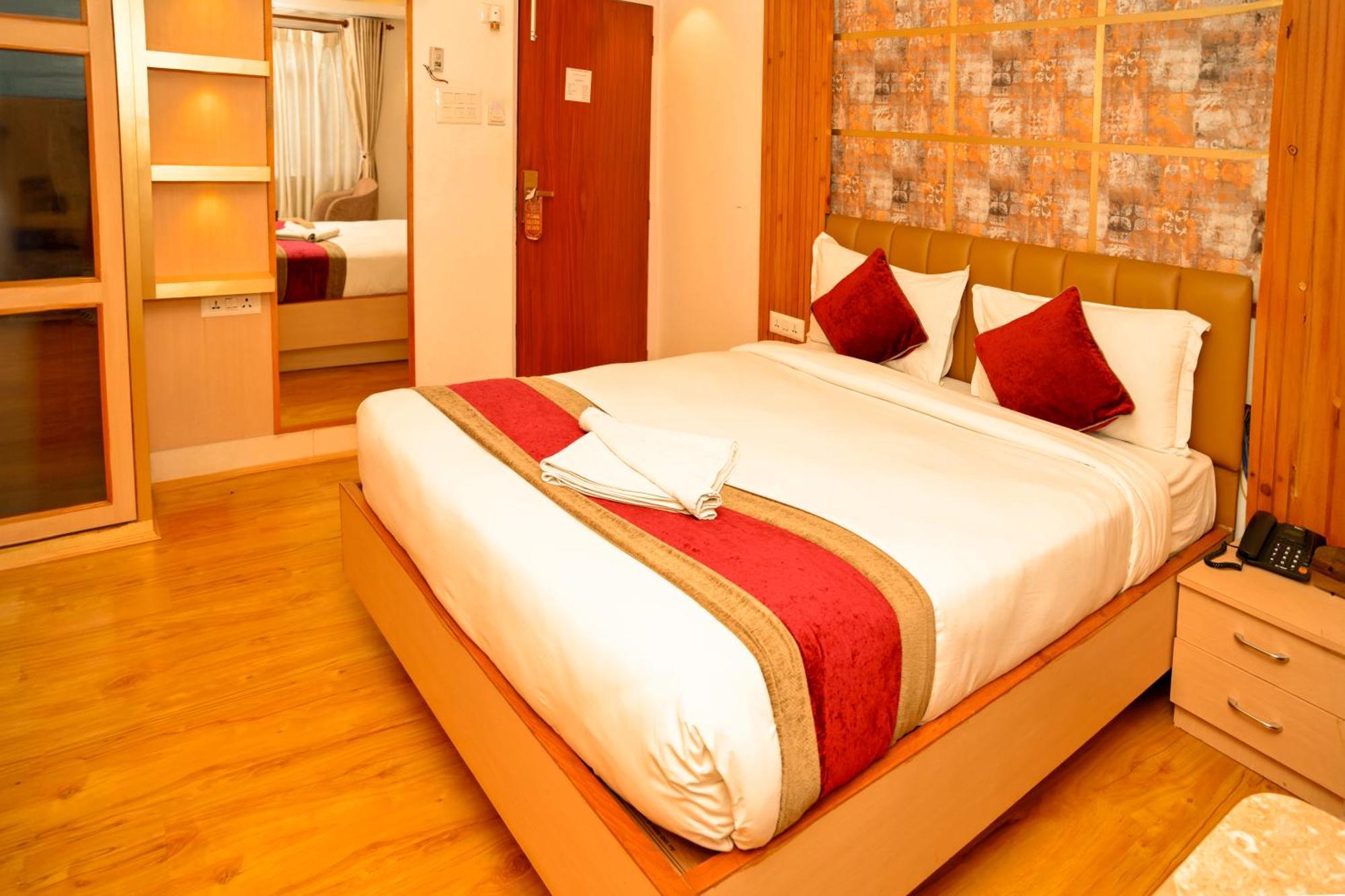 Hotel Elegant Kathmandu Inn Εξωτερικό φωτογραφία