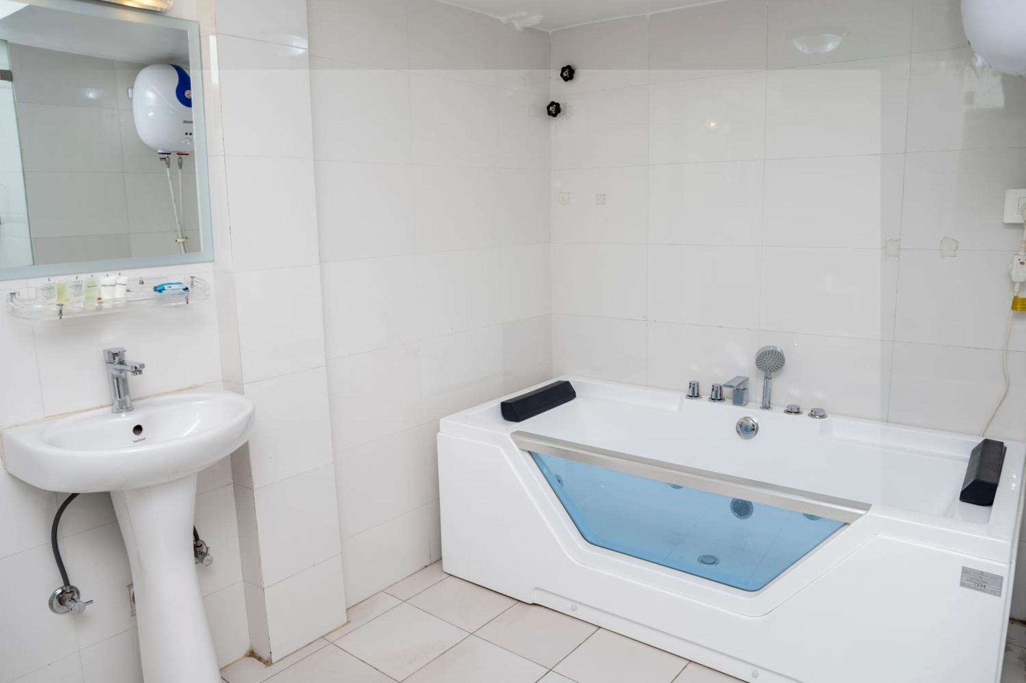 Hotel Elegant Kathmandu Inn Εξωτερικό φωτογραφία